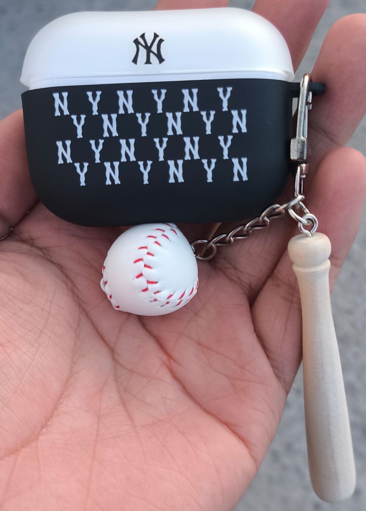 FUNDAS PARA AIRPODS PRO 1/2